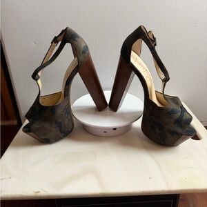 Jessica Simpson Green Camouflage Platform Sexy Heels 9M | NWB